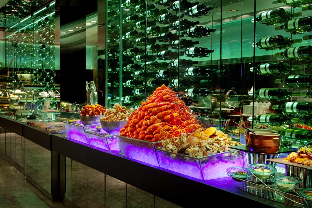 Yamm Buffet - Seafood Counter at Dinner