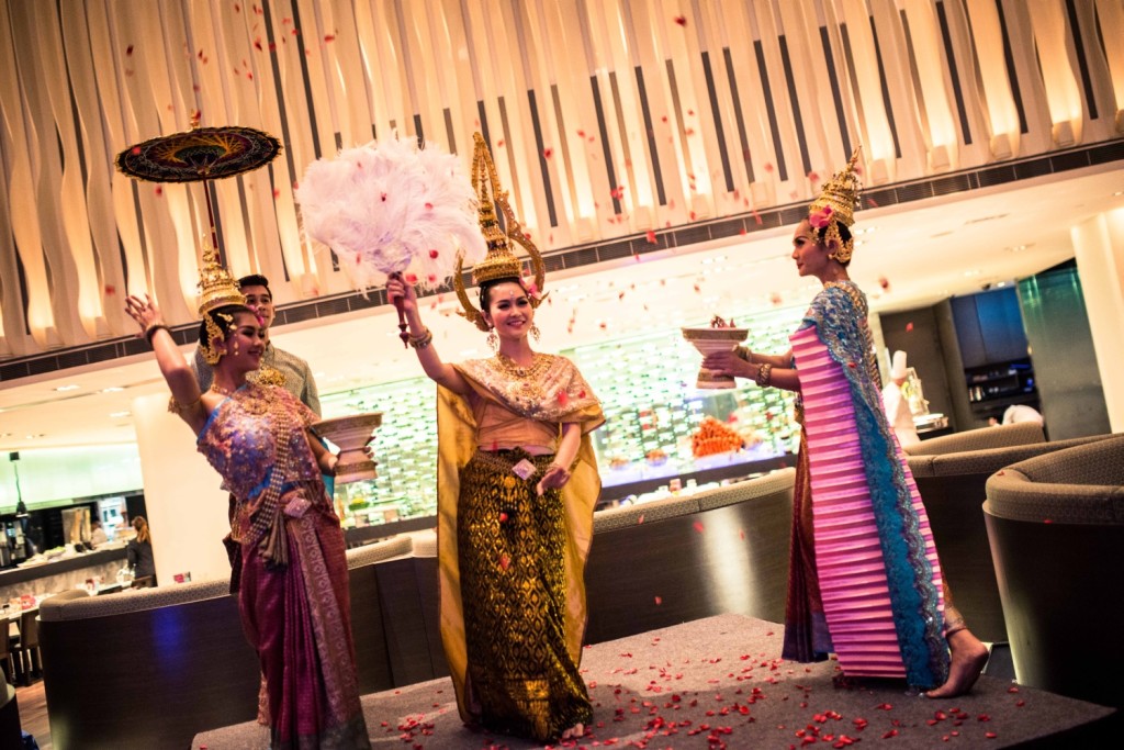 Yamm Discover Thai Taste Buffet_Traditional Thai Dance Performance