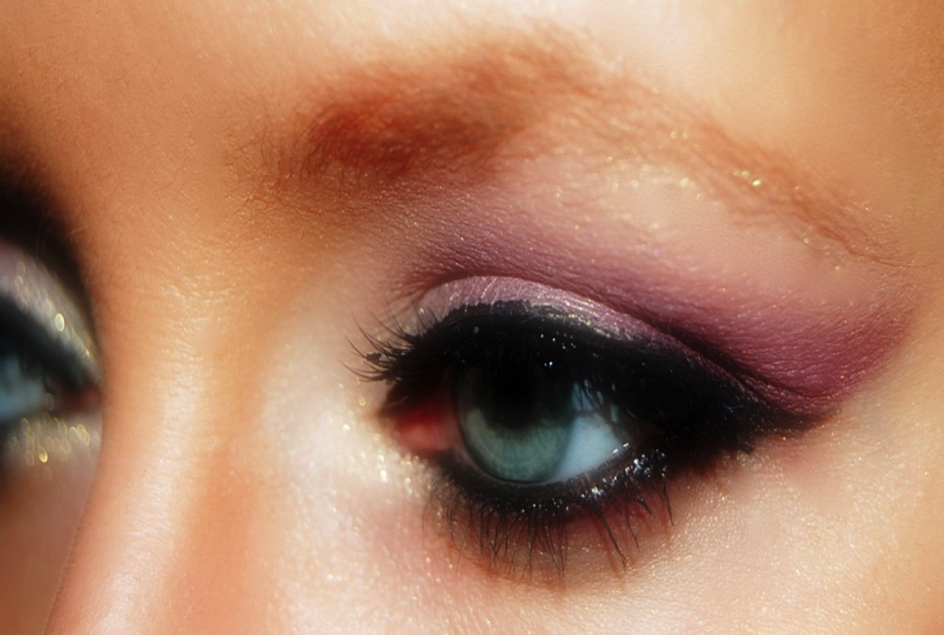 eyes with makeup