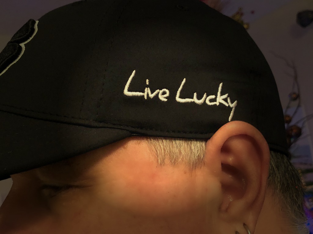 Live lucky hat